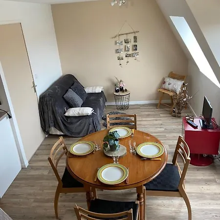Apartment L 516 *